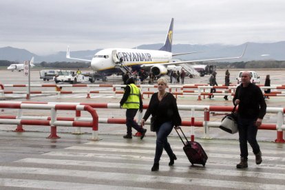 Los trabajadores de cabina denuncian el uso de agencias externas por contratarlos «en fraude de ley».