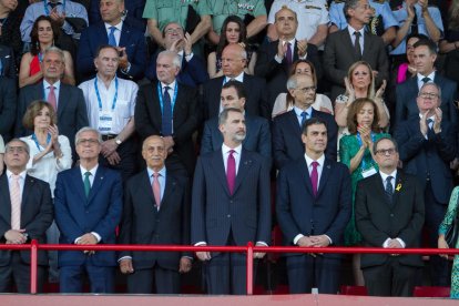 Ballesteros, Felip VI, Sánchez i Torra a la llotja del Nou Estadi