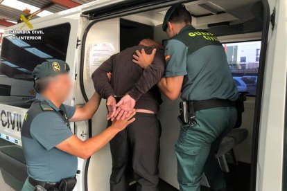 Imagen de la detención del acusado.