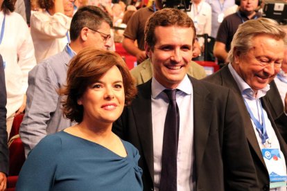 Soraya Sáenz de Santamaría i Pablo Casado, a la recta final del Congrés Extraordinari per elegir el nou líder del PP.