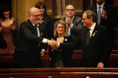 Eduard Pujol felicita a Quim Torra por su discurso en el debate de investidura.