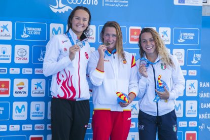 Belmonte, con el oro conseguido este domingo, en el podio.