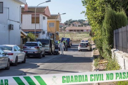 Imatge del domicili on han trobat els cadàvers.