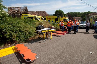 Imatge dels serveis d'emergència personats al lloc dels fets.