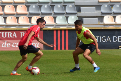 Imagen de la sesión de entrenamiento que el CF Reus Deportiu realizó.