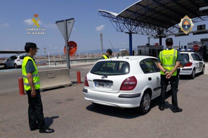 El hombre conducía en contra dirección y cambiando de carril a gran velocidad.