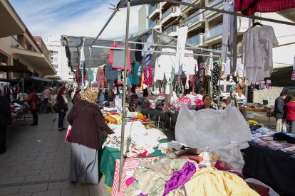 Algunes parades del Mercat de Marxants, en una imatge d'arxiu.