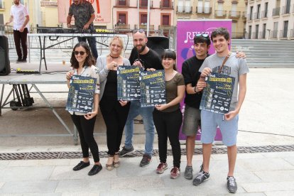 El cartell és obra de Judit Baiges, de l'Escola d'Art i Disseny.