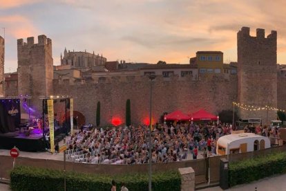 Imagen del público en el festival Essències de Montblanc.