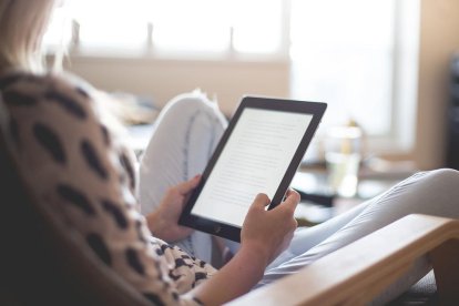 La Unió Europea permetrà als estats membre reduir l'IVA a les publicacions electròniques com diaris digitals i ebooks.