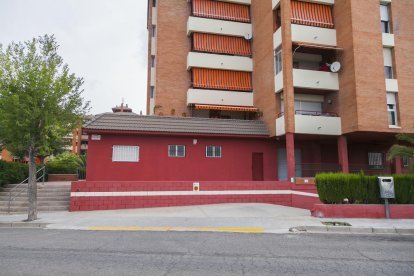 Edificio que se corresponde con los números 14 y 16 de la calle Miquel Servet.