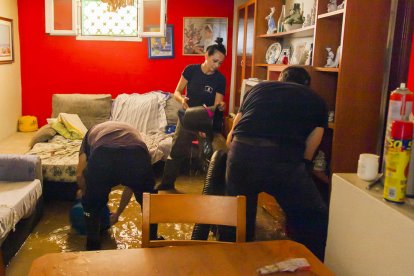 Las lluvias generaron inundaciones no tan sólo en las calles sino también dentro de las casas.