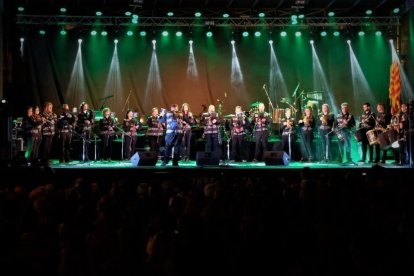 Sons de la Cossetània, durante el concierto en el festival celebrado en Viana do Castelo el pasado sábado.