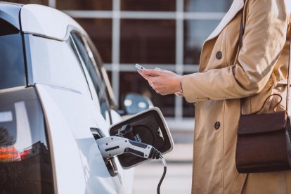 Los vehciles eléctricos tendrán que dejar de ser silenciosos, por seguridad.