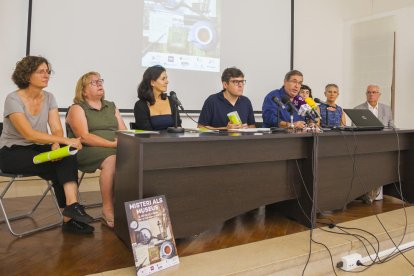 Directores de los museos y la sala de exposición, durante la presentación de la propuesta lúdica.