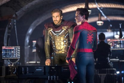 Tom Holland y Jake Gyllenhaal en la película 'Spider-man: lejos de casa'