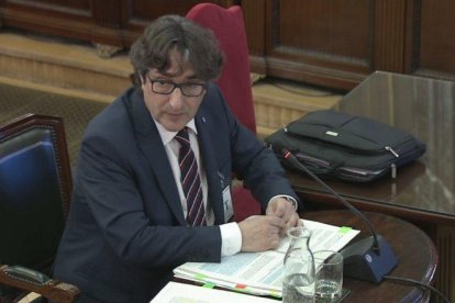 El secretario de la mesa David Pérez (PSC), durante la comparecencia en el Tribunal Supremo.