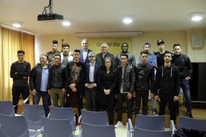 Los chicos que empiezan el primer curso de incorporación en el sector pesquero en la Casa del Mar de Tarragona.