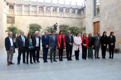 Foto de familia en el Palau de la Generalitat de la presentación del Consejo de la Mancomunidad Cultural.