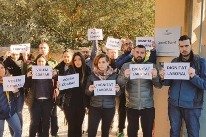 El primer acte de protesta el va fer part de la plantilla a les portes del centre el passat 4 de gener.