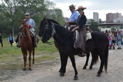 Els romeros abans d'iniciar la peregrinació