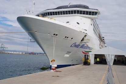 El crucero Costa Mediterranea