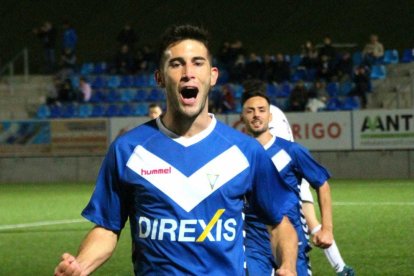 Albarrán celebra un gol anotat aquesta temporada al conjunt badaloní.