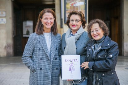 Teresa Llorach, Maria Lluïsa Amorós i Carme Puyol, dibuixant, autora i coordinadora del conte.