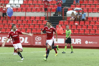 Manu del Moral, després de marcar contra Osasuna.