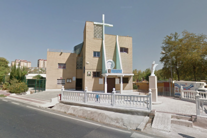 Imatge de Nuestra Señora de la Fuente, Camas, Sevilla, on van tenir lloc els fets.