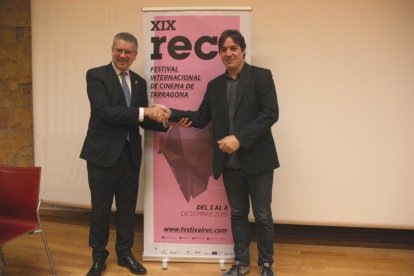 El alcalde de Tarragona, Pau Ricomà, y del director del REC, Javier García Puerto, en la presentación del Festival 2019.