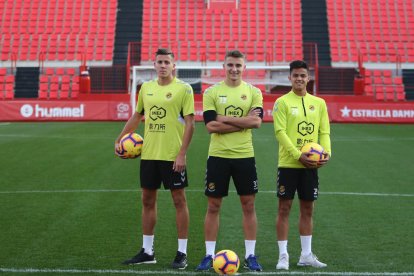 Viti, Salva Ferrer i Brugui, abans de l'entrenament d'ahir a la tarda al Nou Estadi, on van tornar a ser protagonistes.