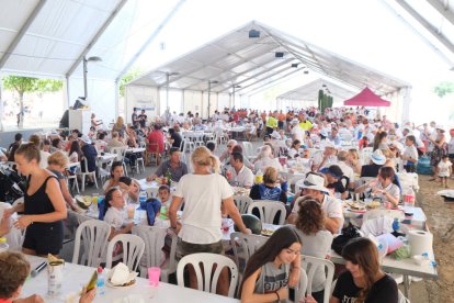 El acto se celebró en el almacén de la Cooperativa.