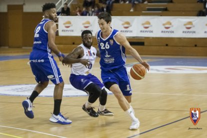 Dani Martínez, durante un partido defendiendo la camiseta del CBT.