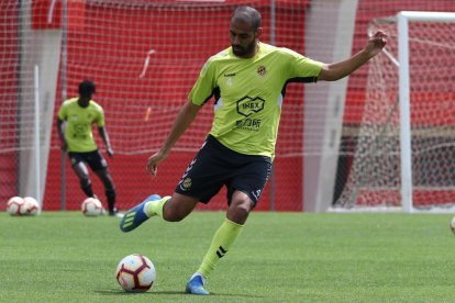 Fali, durant un entrenament amb el Gimnàstic de Tarragona.