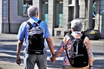 Las mujeres tardan más a acudir al sistema sanitario por|para afectaciones cardiacas.