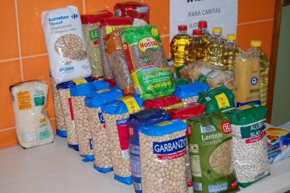 Habrá 16 paradas repartidas por todo el barrio para recoger alimentos.