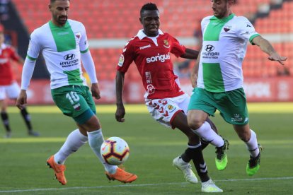 Ousseynou Thioune, durante el Nàstic-Extremadura