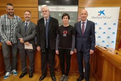 L'acte de renovació del conveni de col·laboració va tenir lloc a la Sala de Plens de l'Ajuntament del Vendrell.