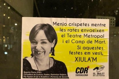 Uno de los adhesivos que el CDR distribuido por la ciudad