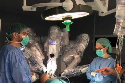 Operació de càncer de pulmó amb el robot DaVinci a l'Hospital Joan XXIII.