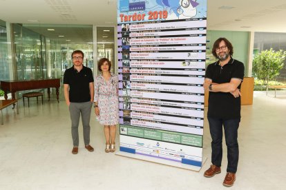 Josep F. Solórzano, Ángels Poblet i Xavier Pastrana durant la presentació de la temporada.