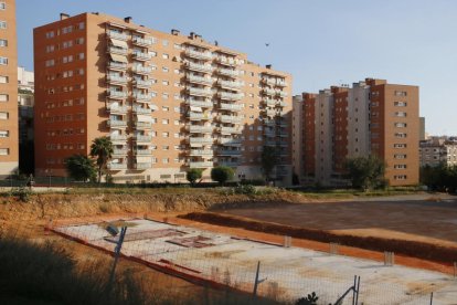 Pla general dels terrenys i fonaments del que ha de ser el nou edifici del campus Catalunya.