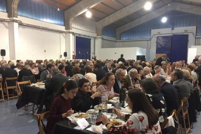 Imatge dels assistents al sopar al Moll de Costa.