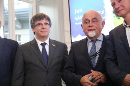 El president del Parlament Flamenc Jean Peumans i l'expresident català Carles Puigdemont.