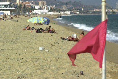 Una bandera roja