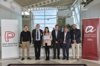 Sadaf Davari durante la recepción del Premio Work Experience de BASF SONATRACH PropanChem S.A y el ETSEQ.