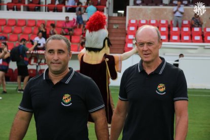 Pablo Arévalo y Paco Rubio, antes de que el Nàstic dispute un partido en el Nou Estadi.