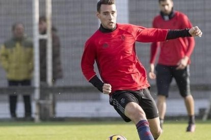 Imanol García, entrenando con el Osasuna.