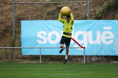 Imanol García, entrenando.